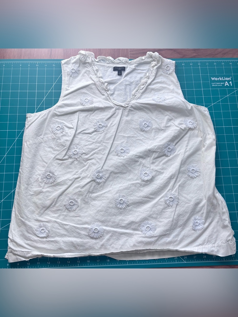 White Cotton Blouse w/3D Flowers
